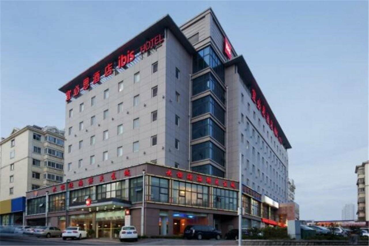 Ibis Qingdao Ningxia Road Hotel Bagian luar foto